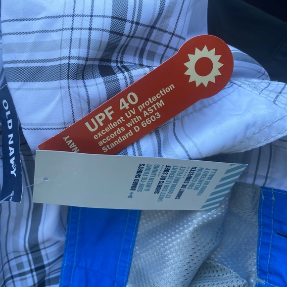 NWT Old Navy - Mens surf/board shorts (white & gray plaid) & mesh underwear, S - Picture 12 of 12